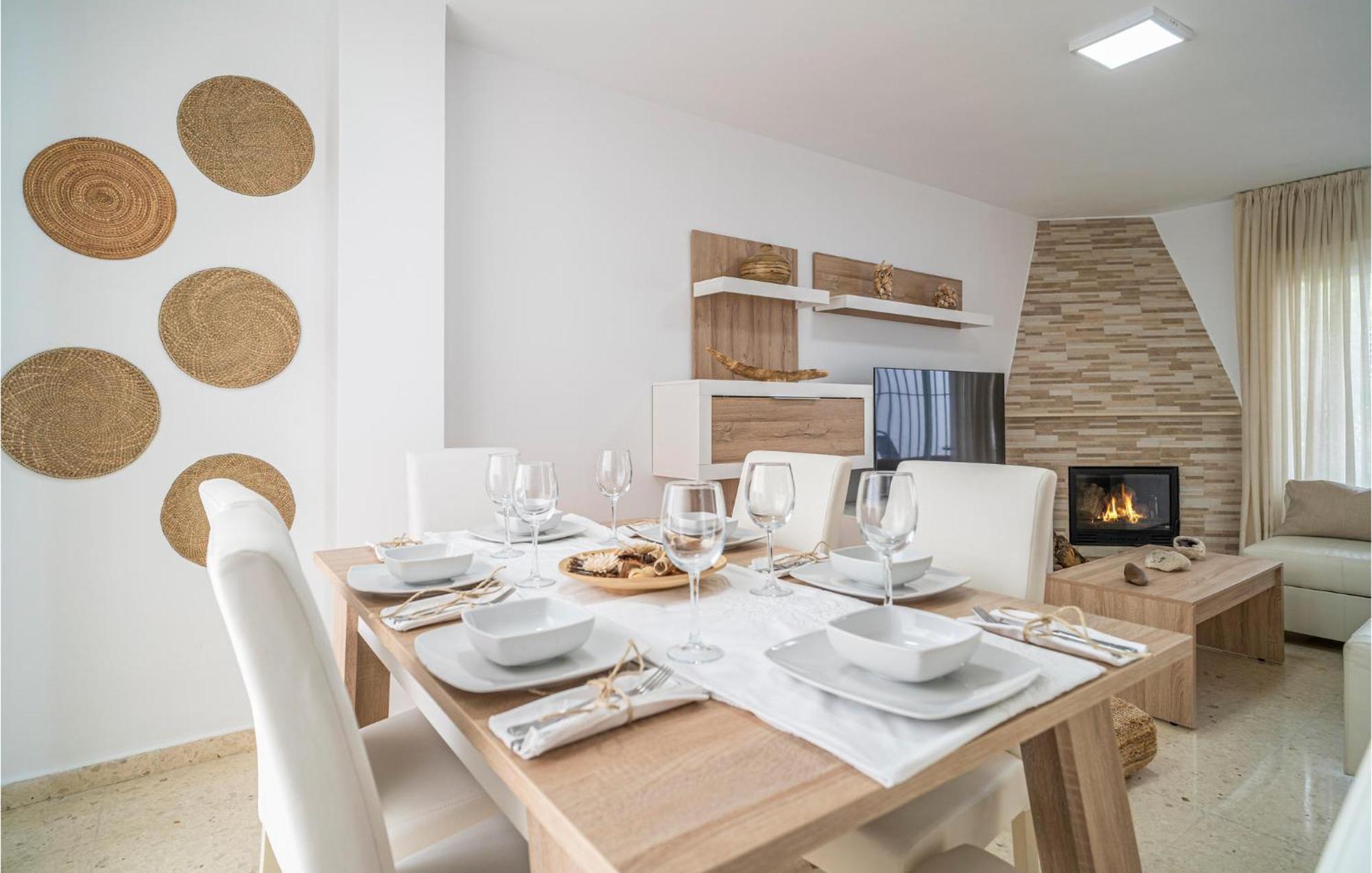 Nice Home In Velez-Malaga With Wifi المظهر الخارجي الصورة